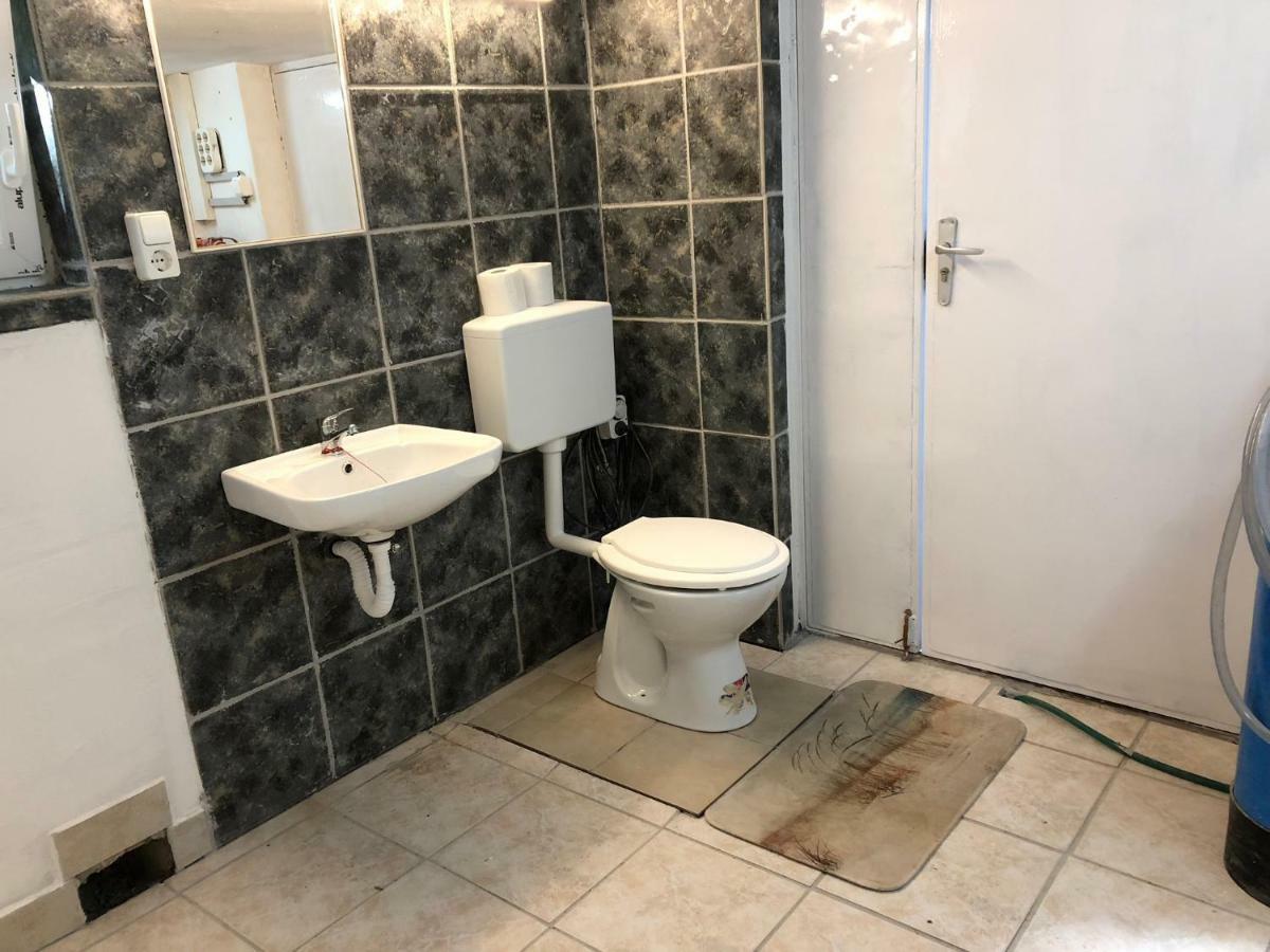 Hero 4 Sterne Ferienhaus Baja Eksteriør billede